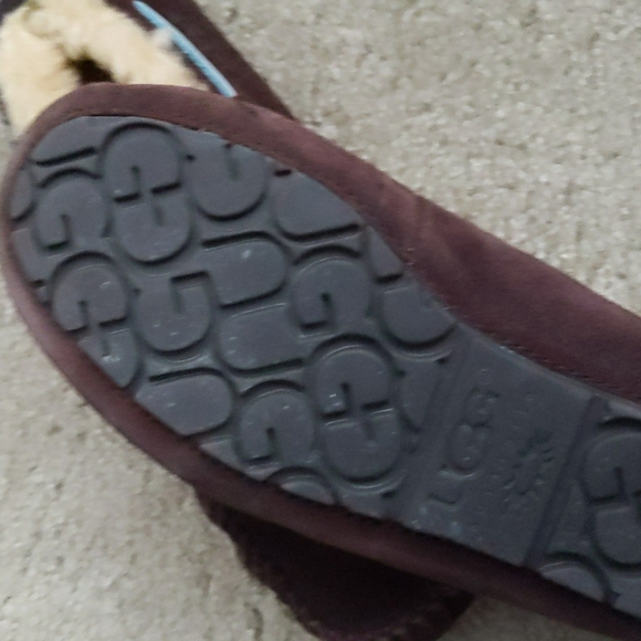 UGG 7 - Picture 5 of 6